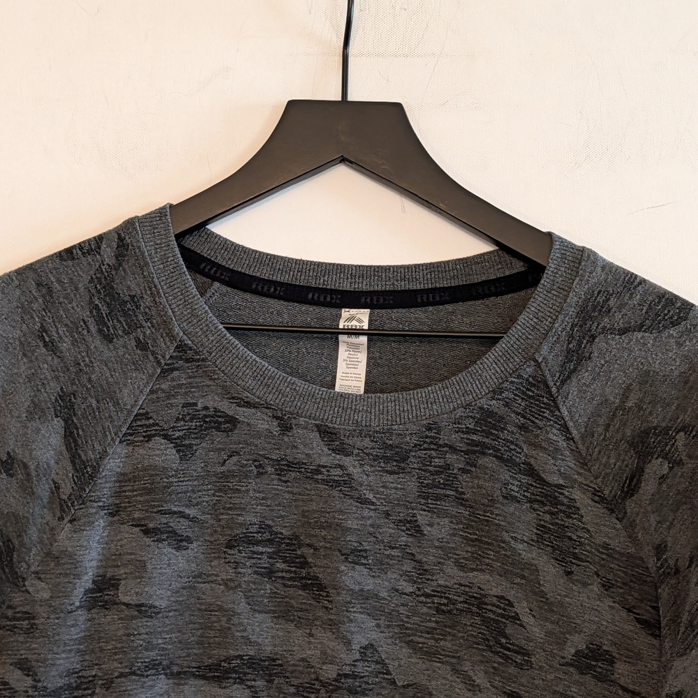 RBX Active Gray Camo Pullover Sweatshirt Medium Thumb Hole Athleisure Top Lounge - Picture 3 of 4